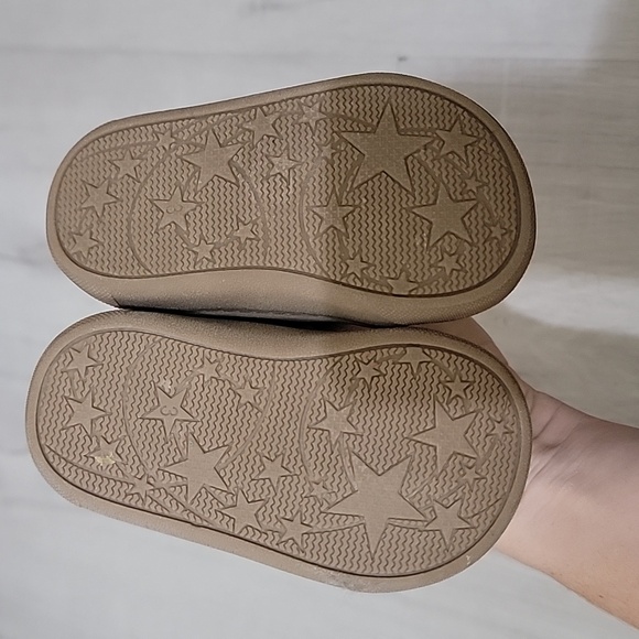 Baby shoes - Picture 3 of 3